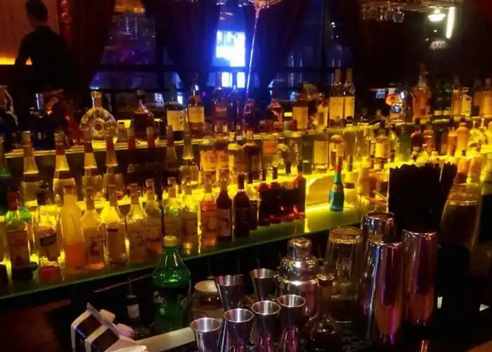 对不住了伙计,我要把你私藏的这几家西安特色酒吧一一曝光