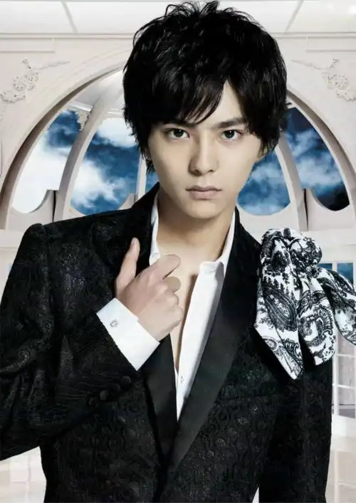 佐藤胜利(sato shori),1996年10月30日出生于日本东京,日本歌手,演员