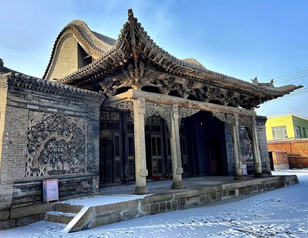 是太原地区现存最完整的一座清代建筑.