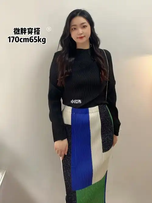 非常显气质和高级感759799身高 170/130斤 h身材肩 40 93 86