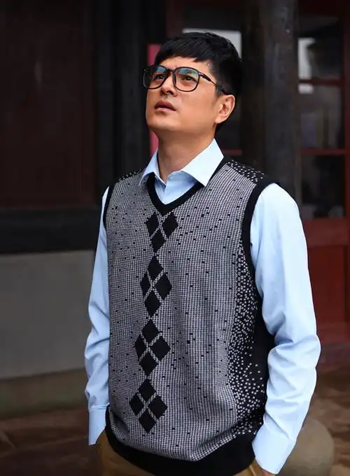 电视前沿 > 正文  新浪娱乐讯 聂欣编剧,汪锡宏执导的电视剧《咱家》