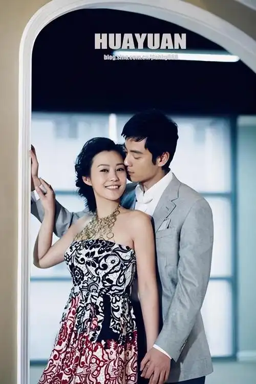 李光洁个人资料简介,娶过郝蕾,爱过王珞丹,没想到和小12岁的她修成