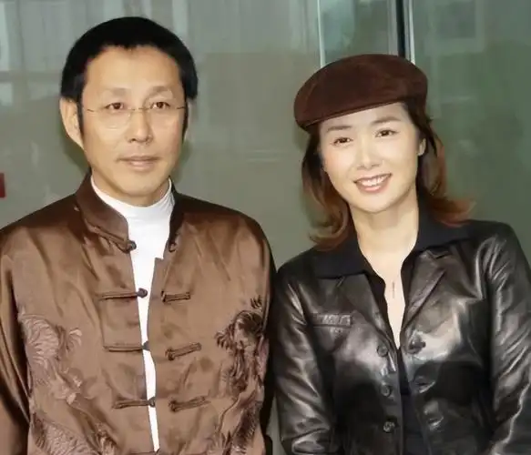 回顾陈道明妻子杜宪结婚40年和丈夫互相成就今女儿是她的骄傲