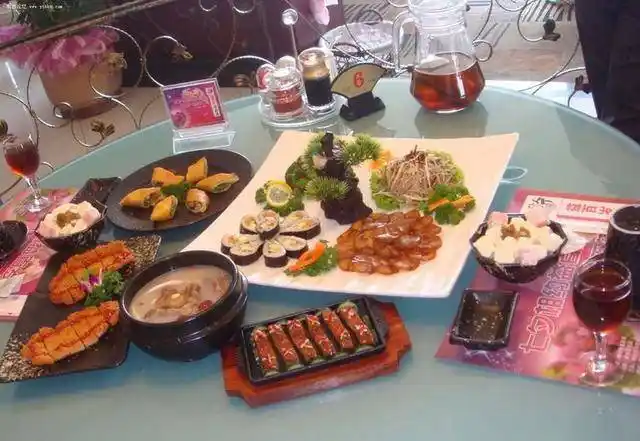 元旦男友带我去高档餐厅吃饭结完账我就把他拉黑了