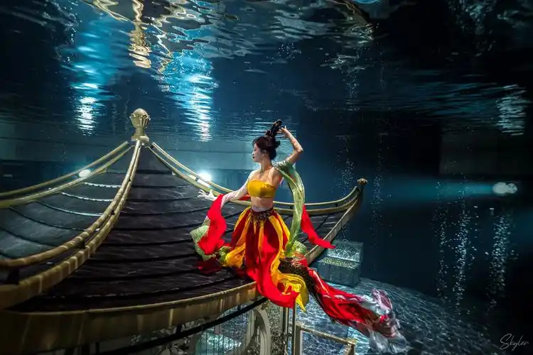 最适合古风拍摄的水下场地