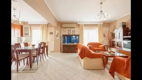 公寓 third floor apartment with nice view