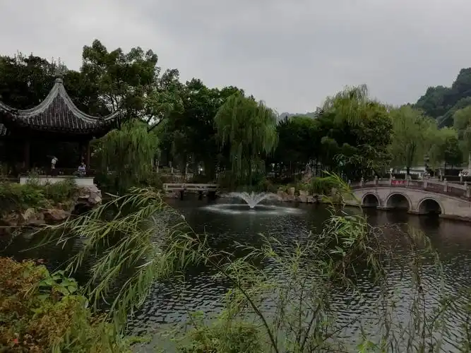 浙江省绍兴市临海东湖公园