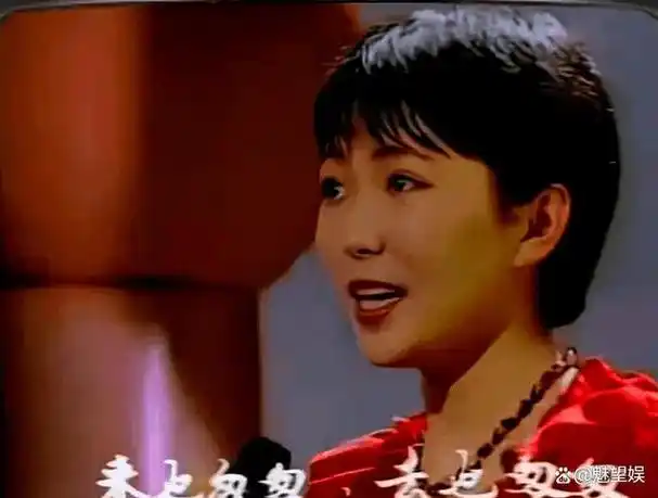 曾经火遍全国的"小邓丽君"程琳,越来越美,与养女相伴非常幸福