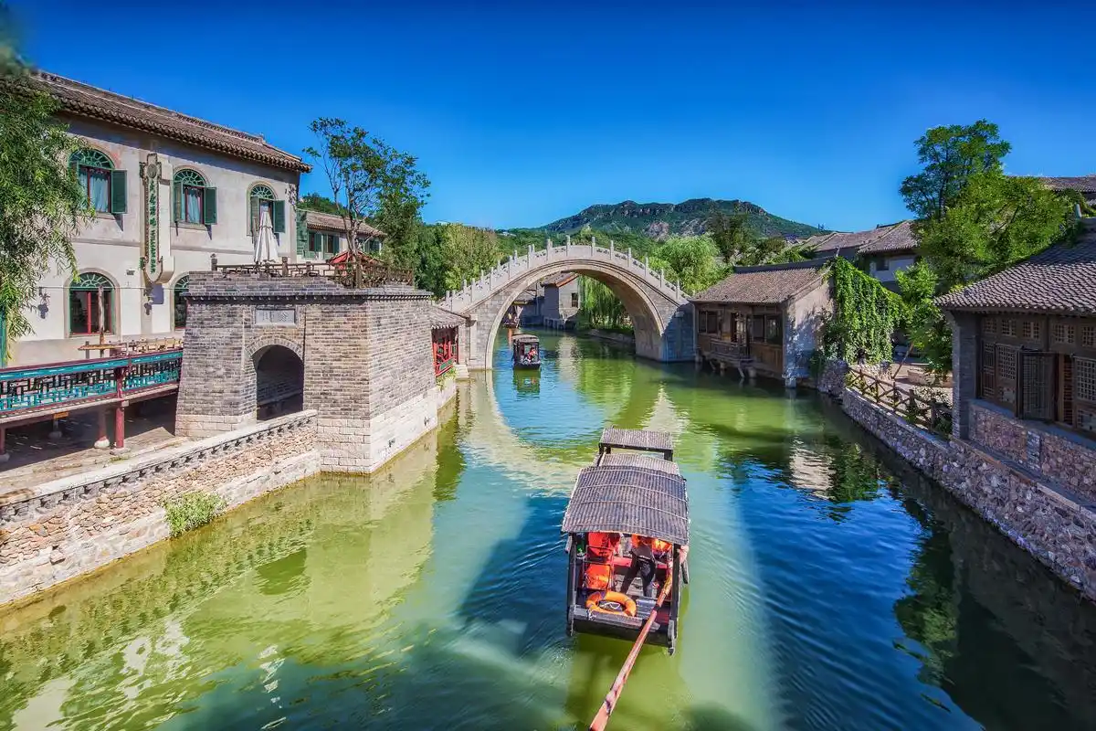 古北水镇,一处充满江南韵味的小镇 古北水镇,位于北京市密云区古北口