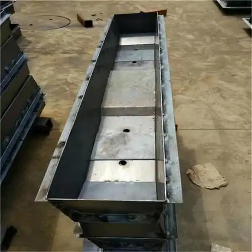 路轨轨枕模具是生产水泥轨枕的模具,主要用于高铁线路垂坠使用.