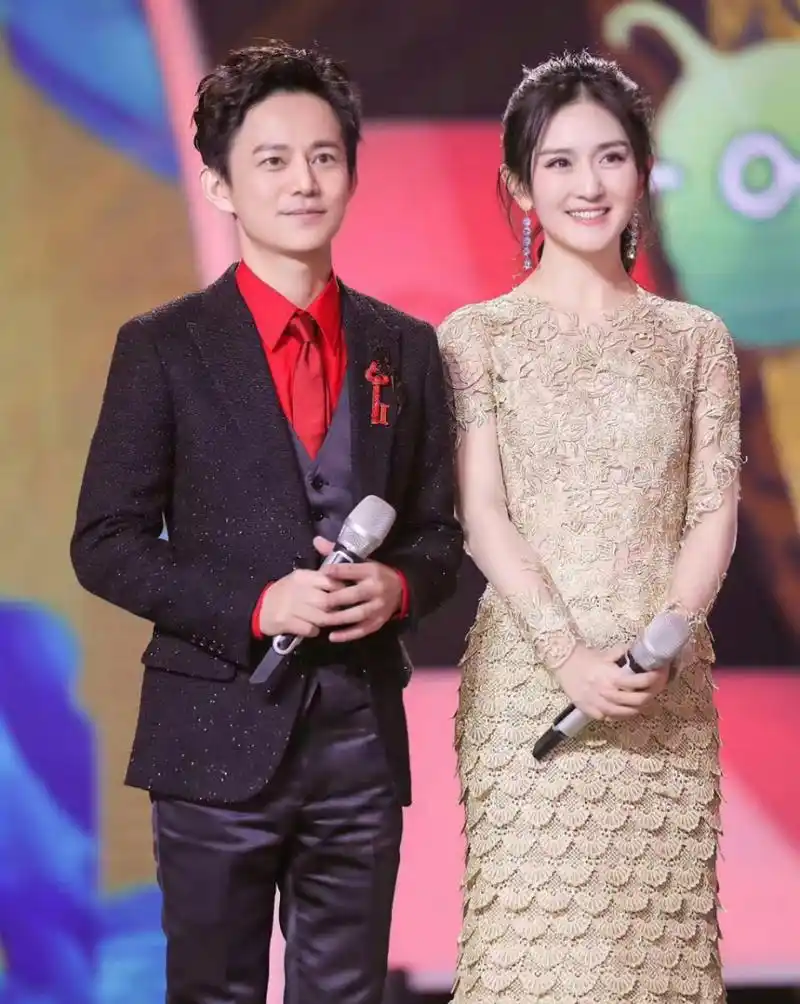 谢娜何炅同框合照,谢娜何炅又又又合照啦!