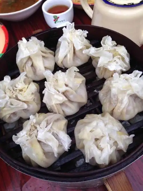 北方的烧麦,羊肉馅,搭配羊杂汤