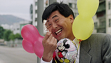 周润发63岁生日,结婚30年无子,捐56亿做慈善基金