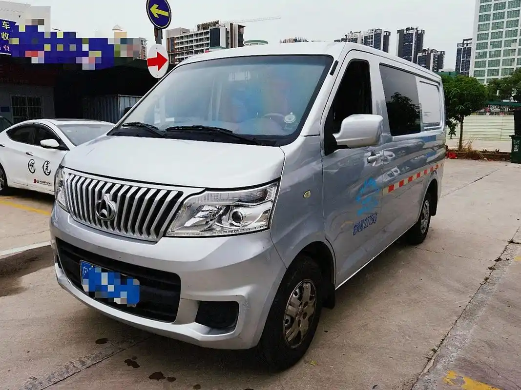 5l手动长安睿行m60  货运版 准新车一台 车况完美  新车落地7万多