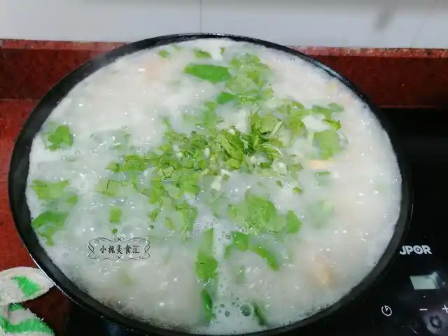 晒晒上班族的极简午餐,熬一大锅,营养美味,老少皆宜!网友:香