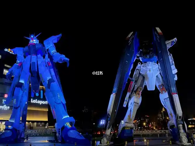 上海lalaport金桥18米自由高达