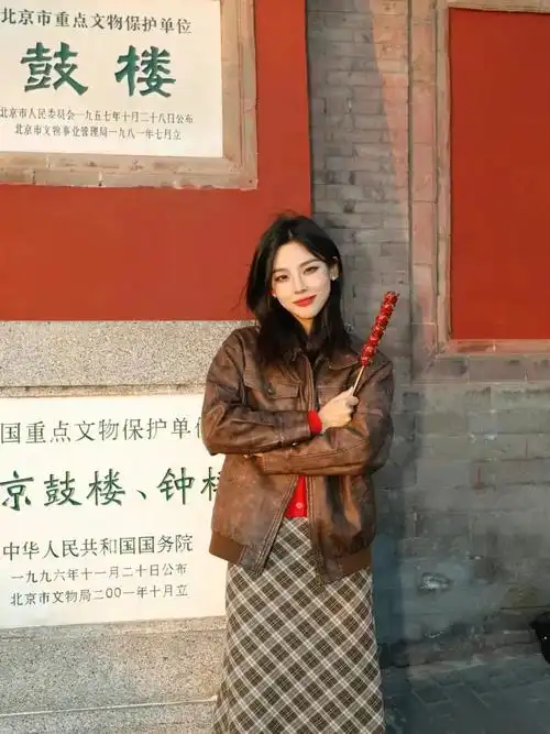 满意的是阿洁亲自到机场接送我们,带我们去吃北京最正宗的特色小吃