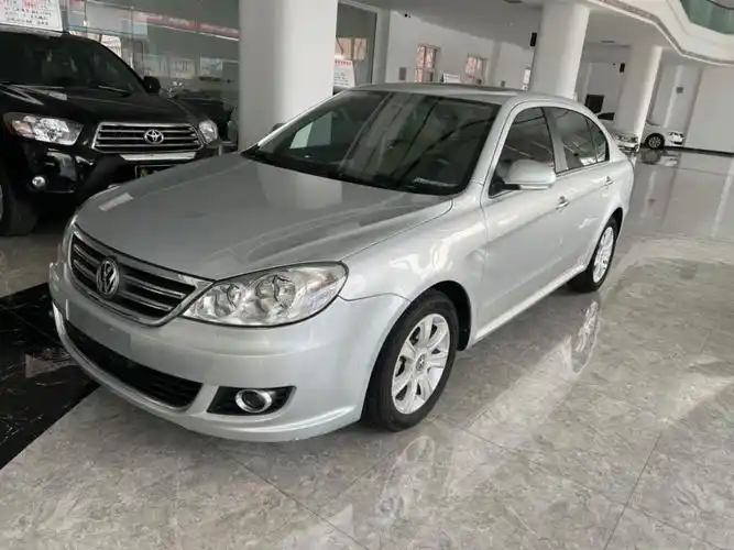 0l 手动品悠版是一款三厢车,2010年8月上市. /p>