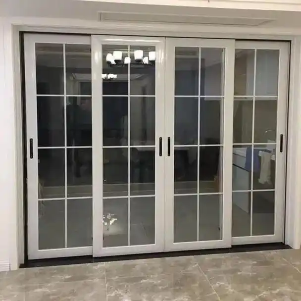 客厅阳台推拉门装一个不挺好的吗?