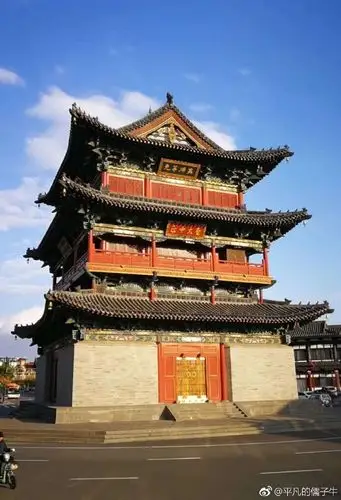 人,重在善良,贵在德行,美在心灵!