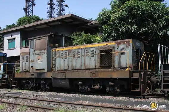 jmy380机车的侧面