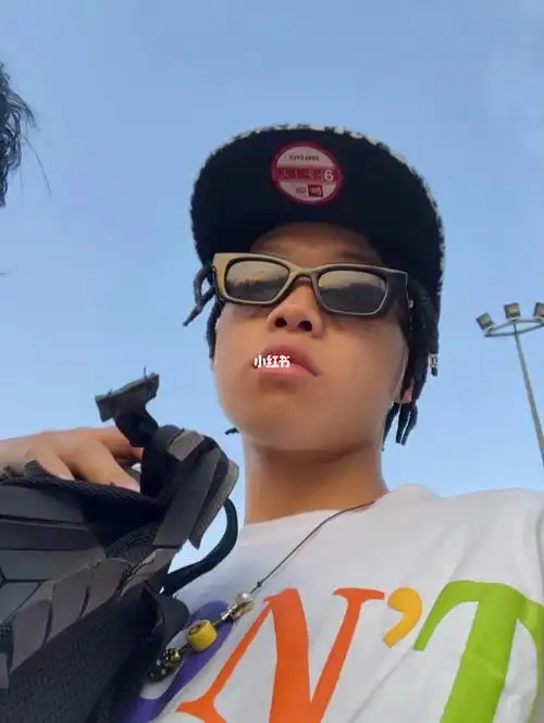 scott 同款非洲小辫子_crema潮玩餐吧(万科天荟店)攻略_潮玩_脏辫