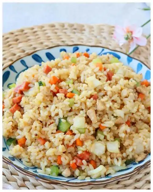 美味家常什锦炒饭简单美味