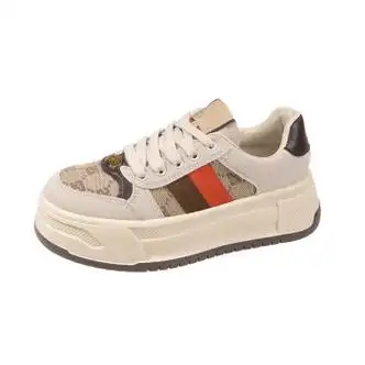 鞋靴>时尚女鞋>女士休闲鞋>女士板鞋>卡古驰(carkoci)>卡古驰酷奇厚底