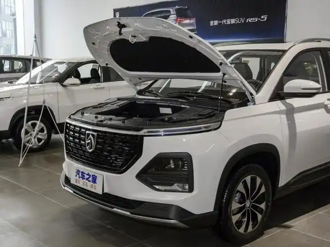 上汽通用五菱 宝骏530 2020款 1.5t cvt尊贵互联型 7座