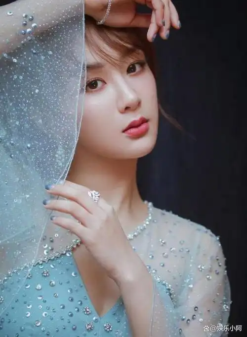 新剧热度突破3000万31岁的杨紫推翻了宋丹丹13年前的预测