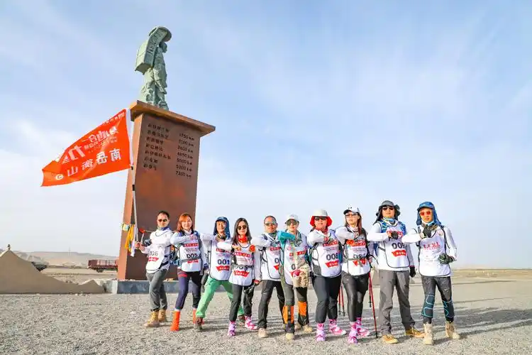 #身心合一的奇迹力量# 敦煌戈壁徒步108公里 - 简书