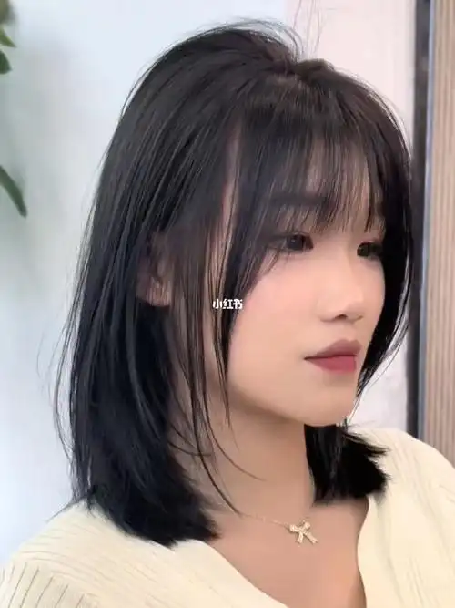 圆脸方脸女生一定要尝试齐肩锁骨发