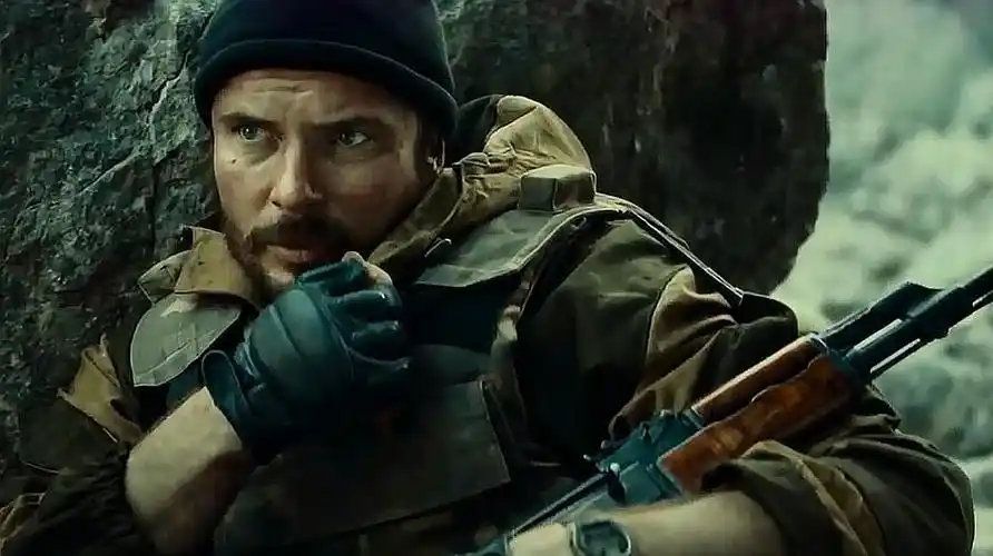 俄罗斯枪战大片《巴尔干边界》,开场就热血沸腾,令人兴奋!