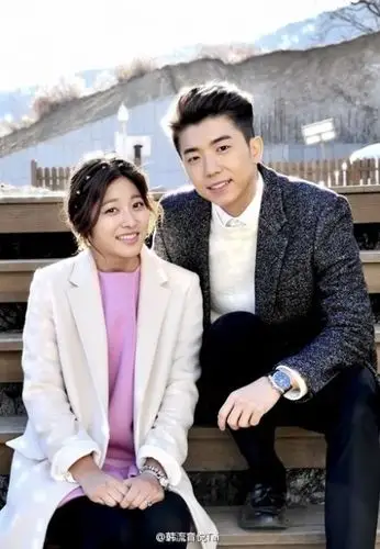 女演员朴世荣 和 2pm 佑荣