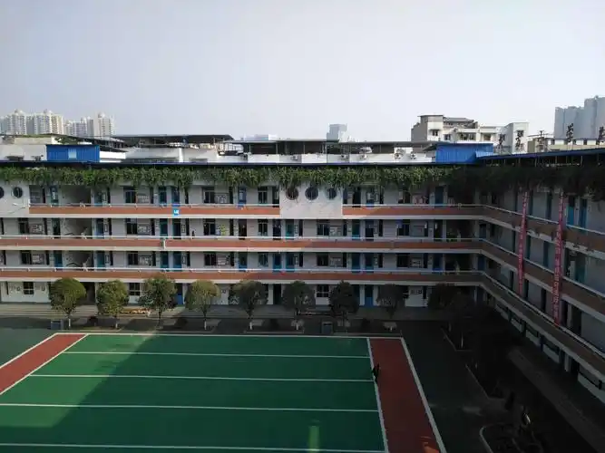 鸟瞰东方小学