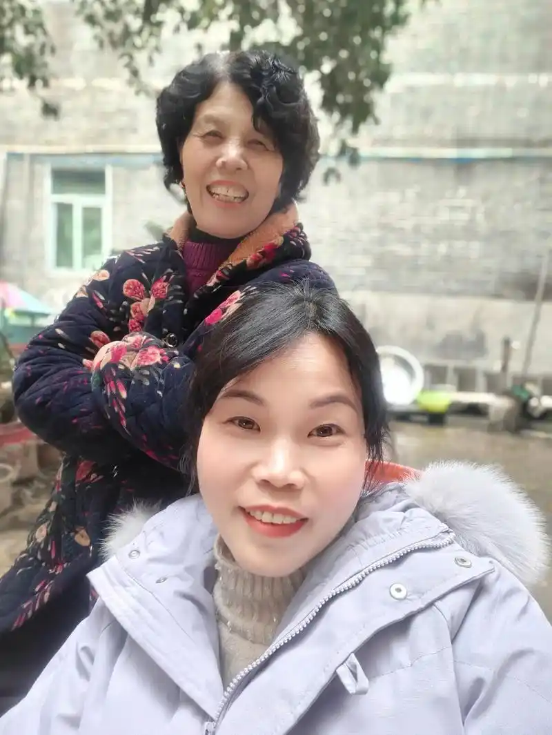 愿父母健康长寿,平安,快乐每一天#最亲爱的妈妈 #我们的照片 - 抖音