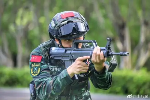 一组图小编带你走进武警小哥哥日常的瞬间广东武警