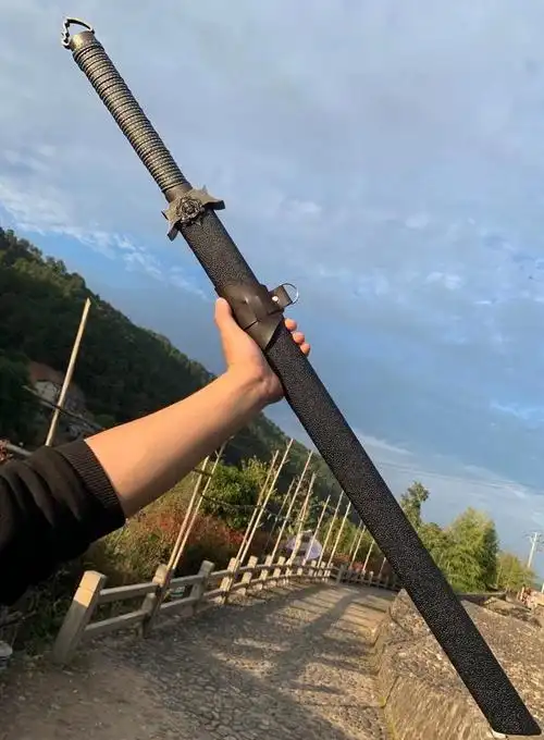 鉴赏,地狱使者战刀