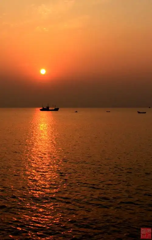 中度污染下的日落