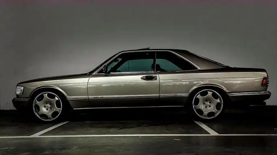 80年代奔驰500 sec 翻新中古车