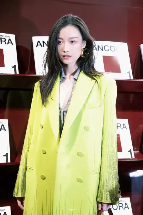 倪妮的腿低调不了一点##gucci晚宴出图