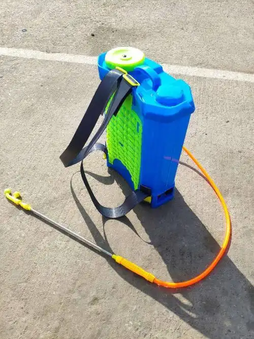 220v电源自动收管打药机自走式农田喷雾除草打药机内蒙药材基地自动收