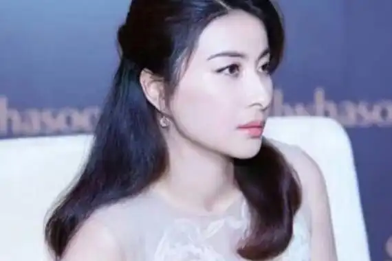 郭晶晶面相百年难遇典型的旺夫相财运亨通