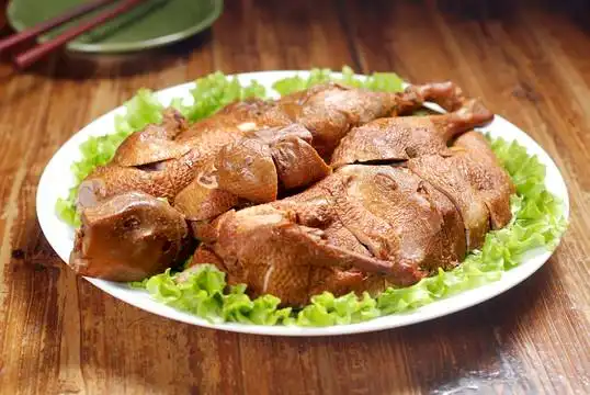 鸭腿卤鸭腿图片