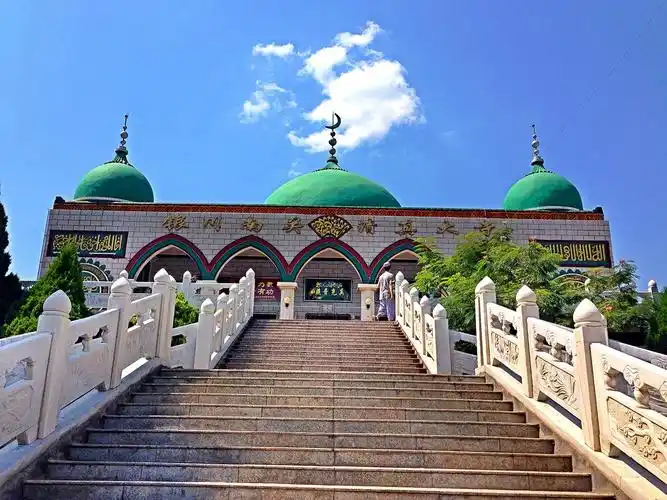 南关清真大寺,神奇宁夏的信仰中心,隔壁便是回族美食街_网易订阅