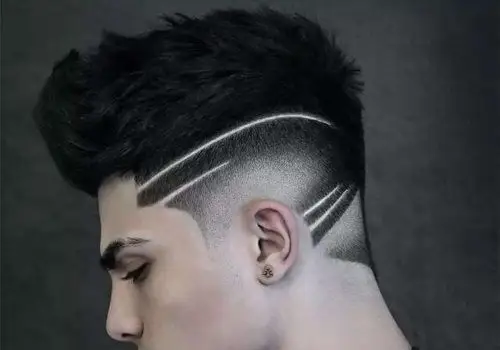 剃鬓角一时爽刮痕图案难倒造型师男士头发两边刮痕图案设计去繁求简