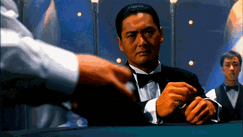 周润发63岁生日裸捐56亿坐公交菜市场爱慕者无数宠妻31年