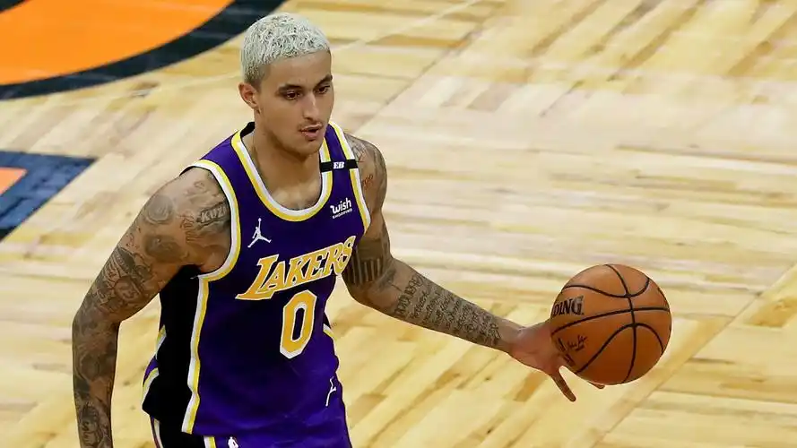 原创湖人众将言论老詹又引争议浓眉谈防守问题库兹马声援老将