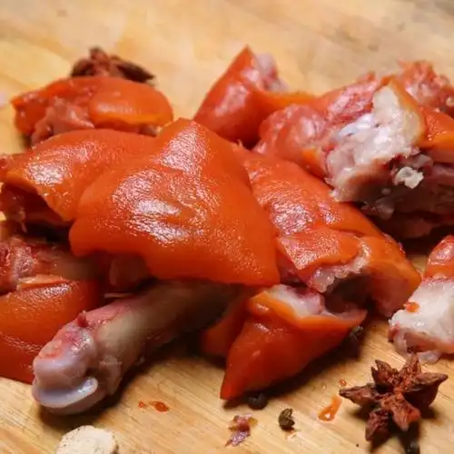 顺丰新鲜冷冻猪脚圈生鲜生猪蹄猪蹄块猪爪猪手猪肘3斤猪脚圈装