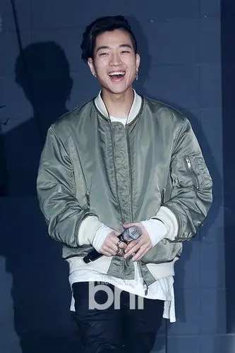 junoflo举行新专showcase 智淑助阵担任mc